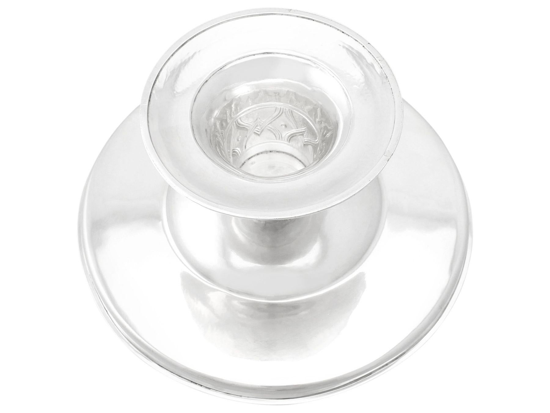 Tazza/Centre de table anttique edouardien anglais en argent sterling de style Arts & Crafts en vente 1