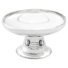 Antico piatto da portata in argento per bon bon in stile Edwardian Arts & Crafts