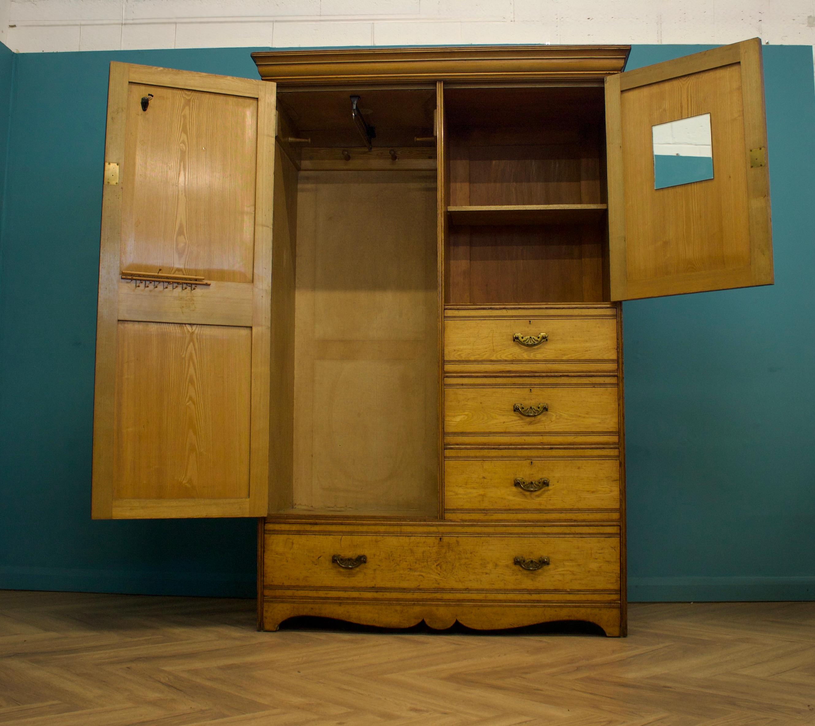 Antike Edwardian Esche Compactum Kombination Beaconsfield Kleiderschrank, 1900s (20. Jahrhundert) im Angebot
