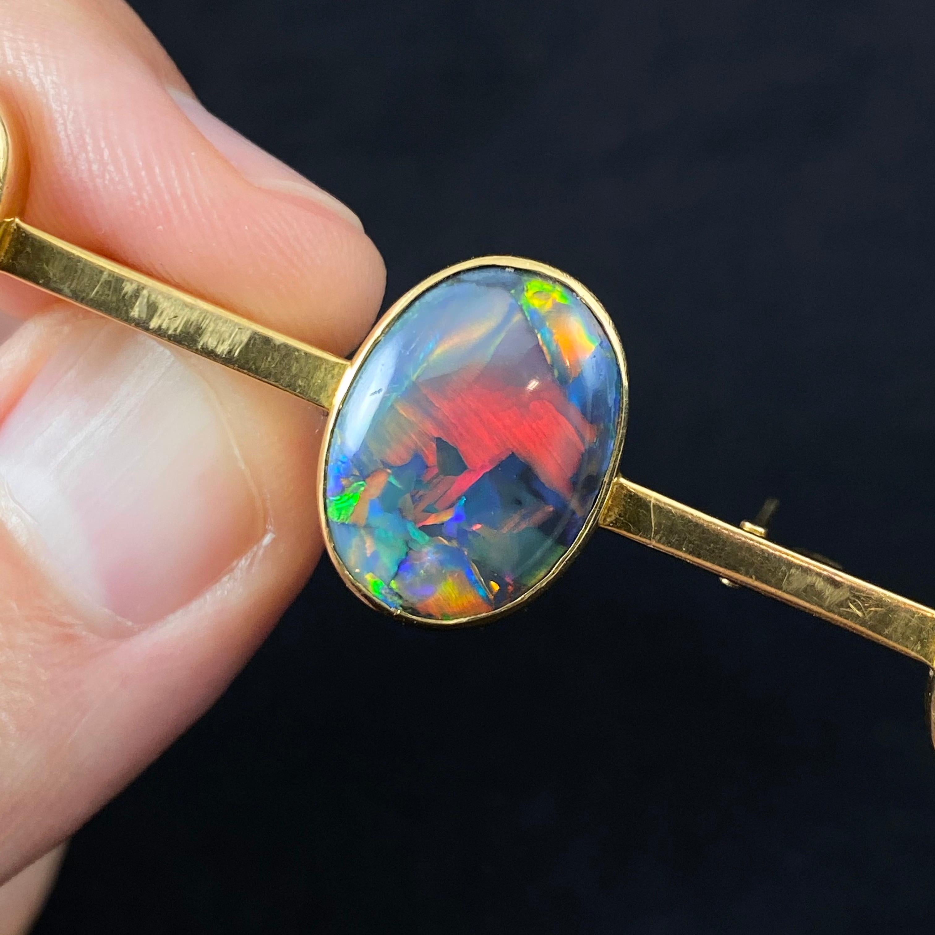 Antike Edwardian 5 Karat australischer schwarzer Opal Brosche Anhänger Gelbgold 1900er Jahre im Angebot 5