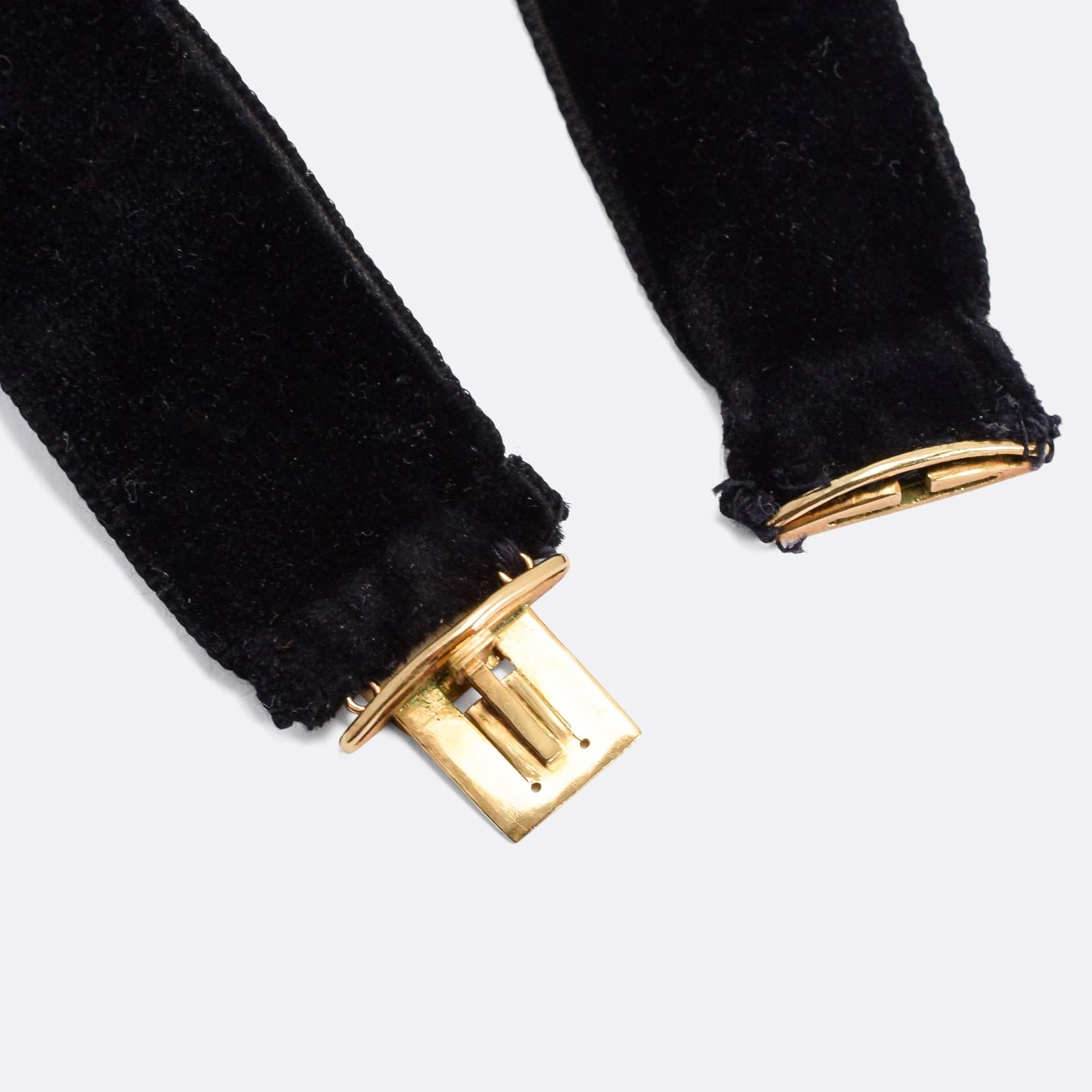 black velvet choker with diamond