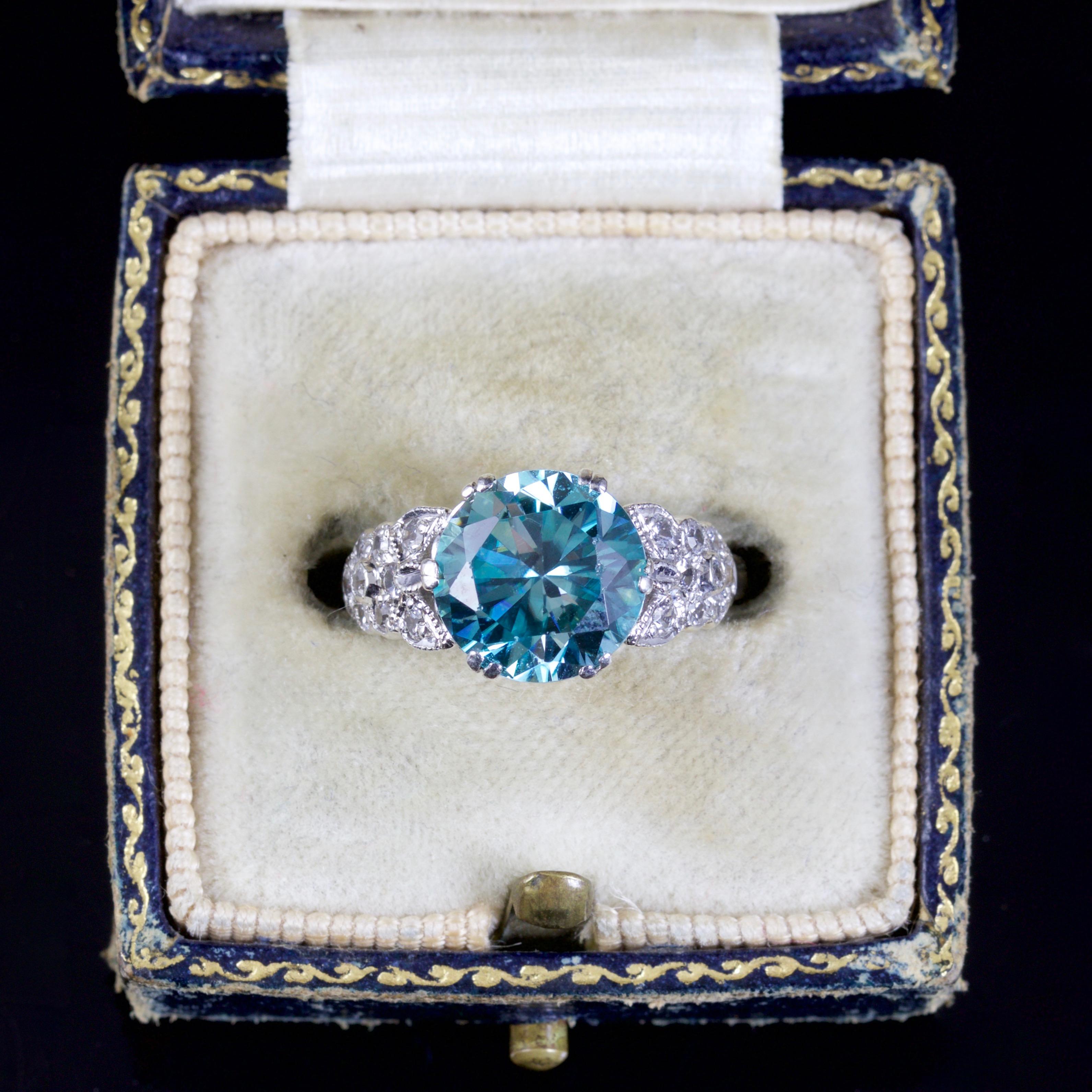 Antique Edwardian Blue Zircon Spinel Ring 18 Carat, circa 1914 For Sale 2