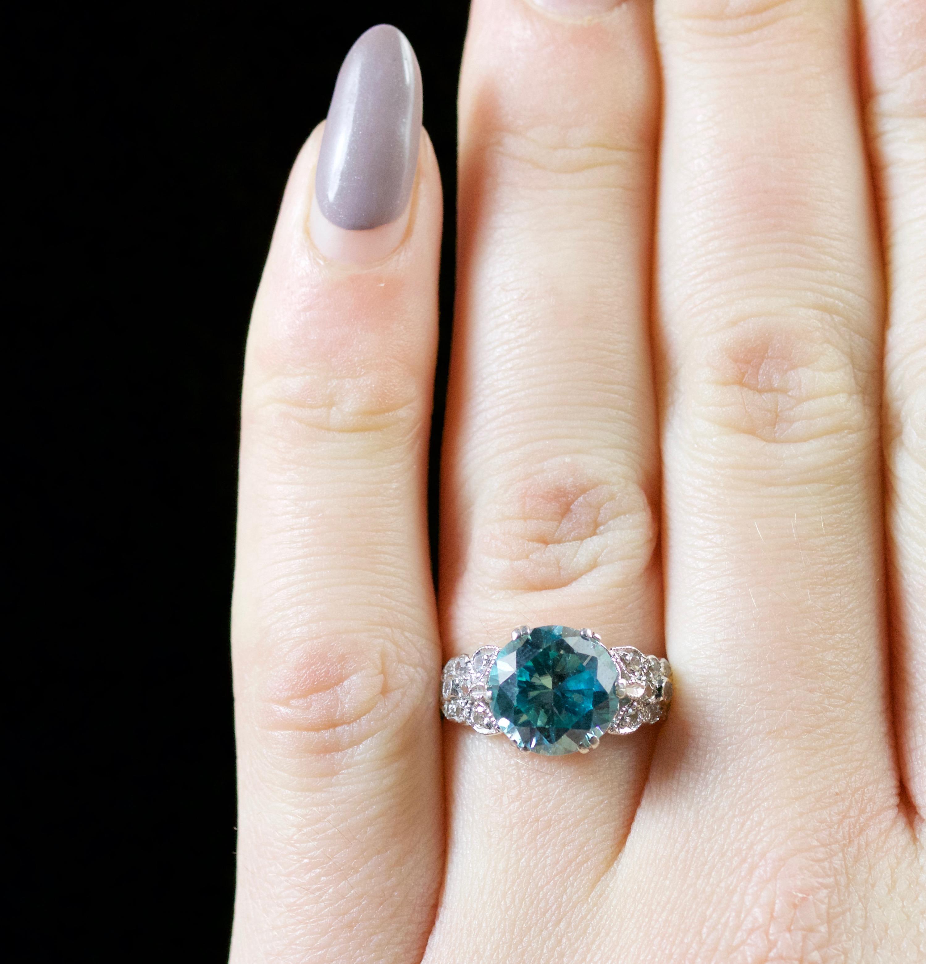 Antique Edwardian Blue Zircon Spinel Ring 18 Carat, circa 1914 For Sale 3