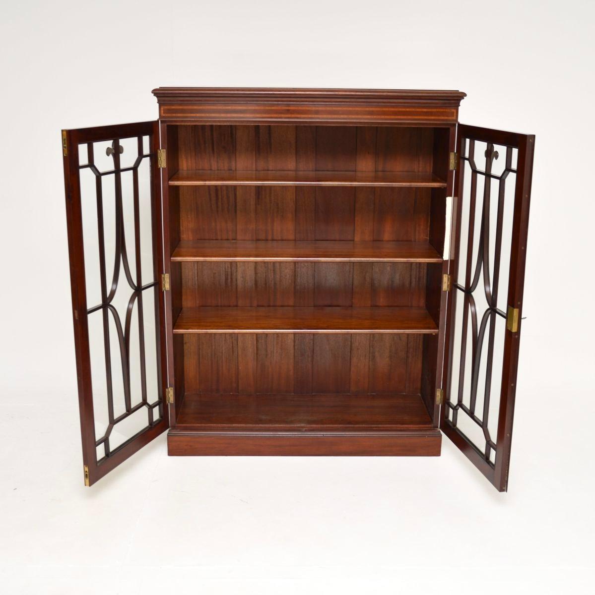 Antique Edwardian Bookcase In Good Condition For Sale In London, GB