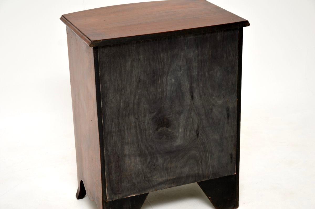 Commode ancienne édouardienne à front arrondi en vente 3