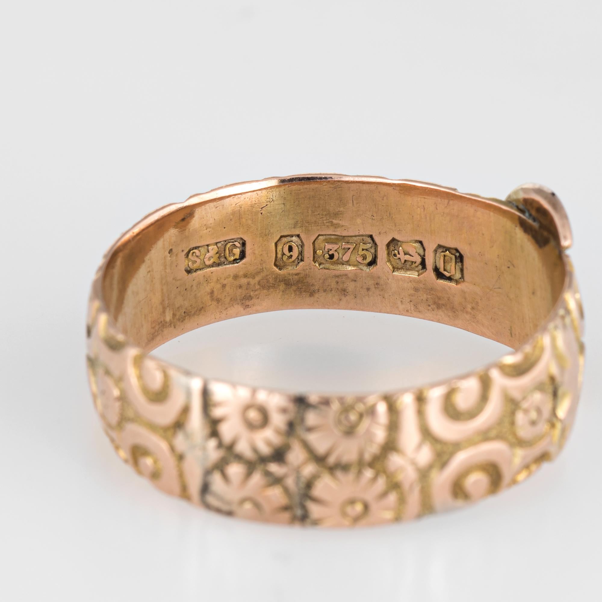 Bague à boucle ancienne édouardienne en or rose 9 carats ciselée à motif de fleurs vintage en vente 2