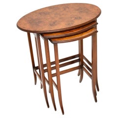 Antiguo nido de tres mesas Edwardian Burr Walnut