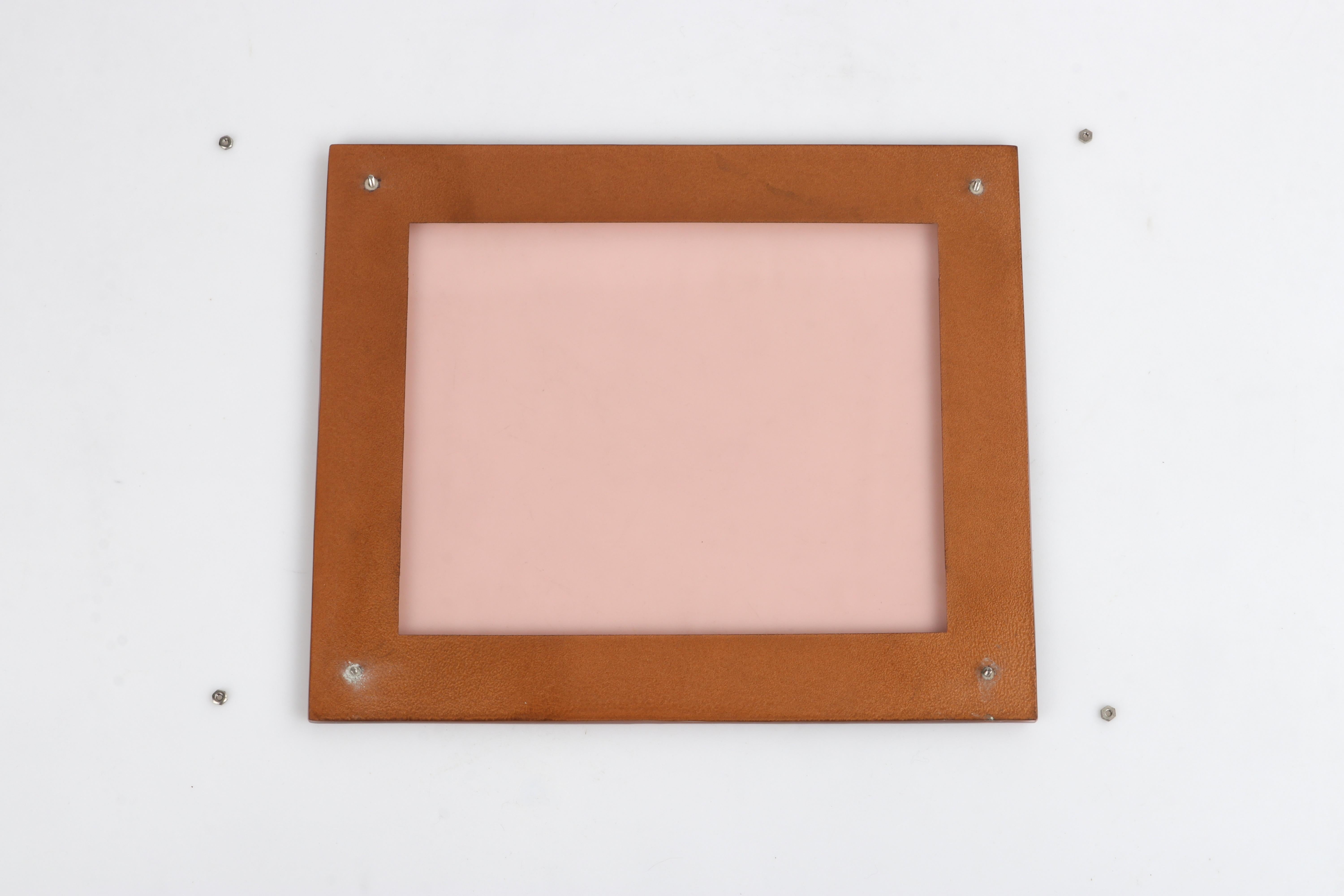 Antique Edwardian c.1920's Mirrored Rose Gold Horizontal Desk Picture Frame For Sale 3