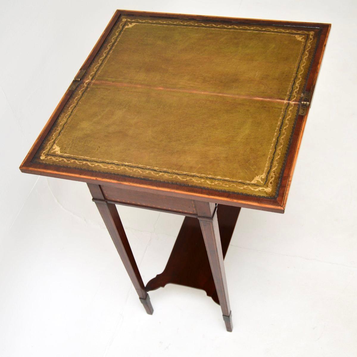 Table à cartes édouardienne ancienne en vente 3
