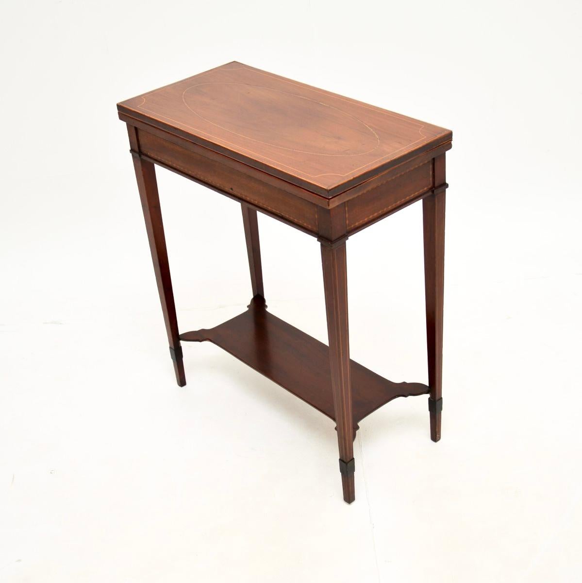 Britannique Table à cartes édouardienne ancienne en vente