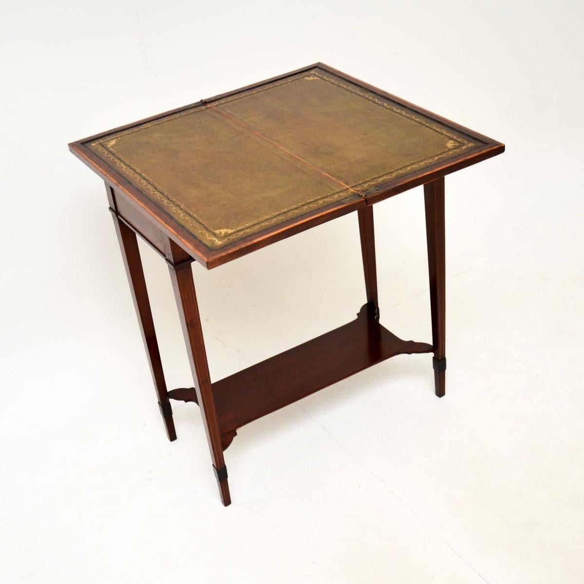 Table à cartes édouardienne ancienne en vente 1
