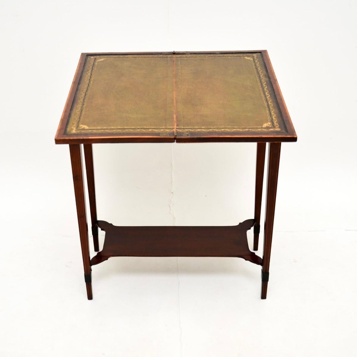 Table à cartes édouardienne ancienne en vente 2