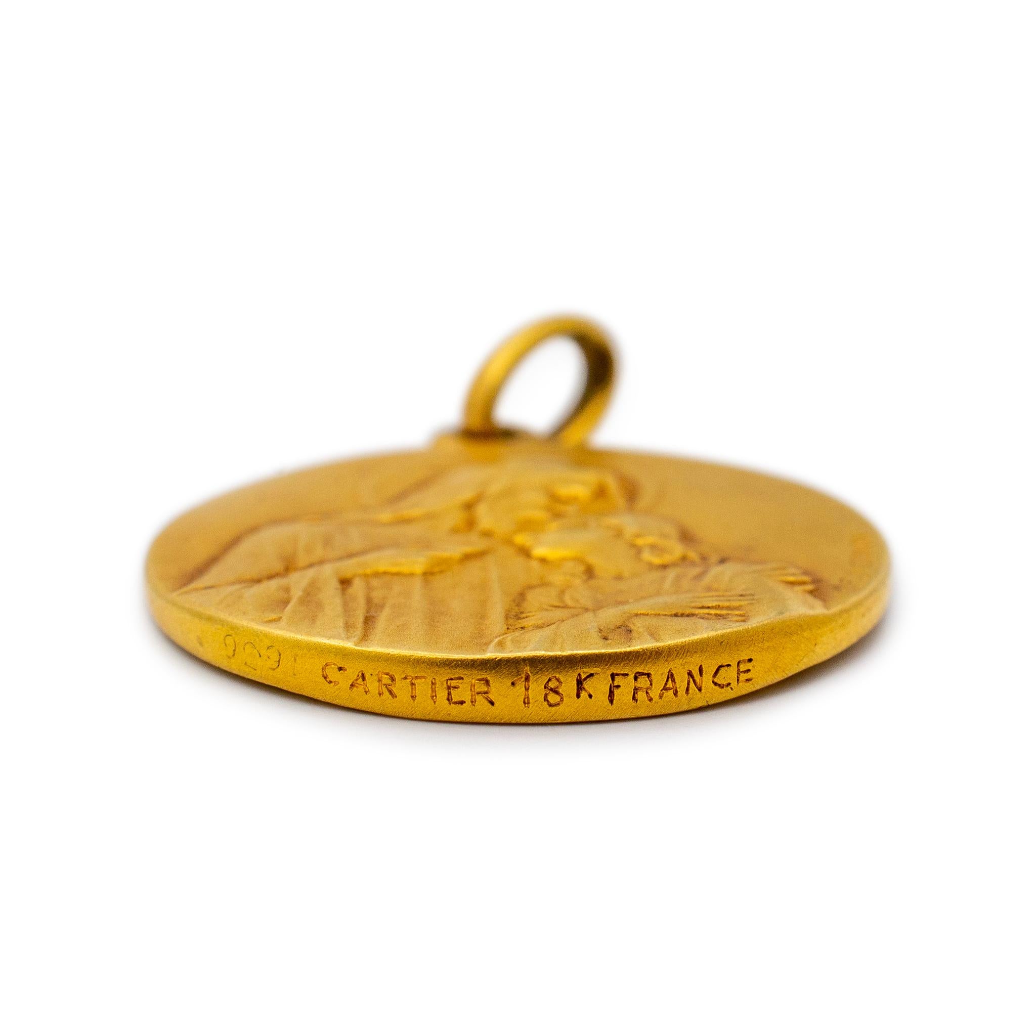 Antique Edwardian Cartier Frederic de Vernon 18K Yellow Gold Medal Pendant In Excellent Condition In Houston, TX