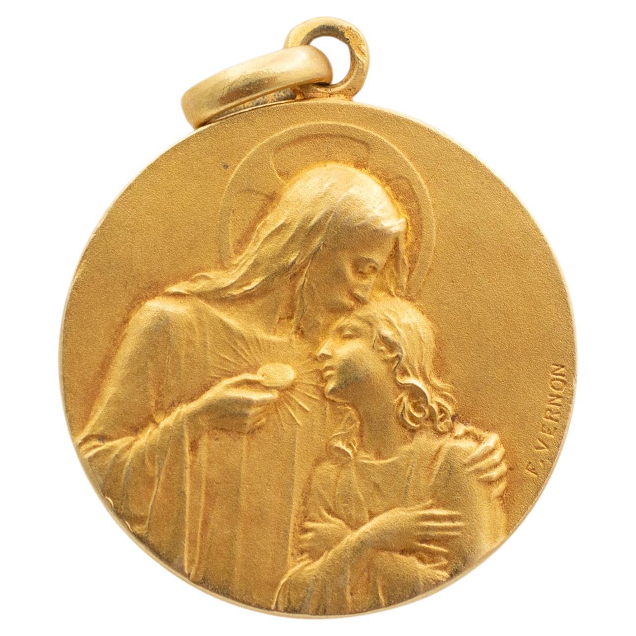 Antique Edwardian Cartier Frederic de Vernon 18K Yellow Gold Medal Pendant For Sale