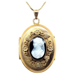 Antique Edwardian Carved Agate Cameo and  10k/14k Yellow Gold Locket 1900s