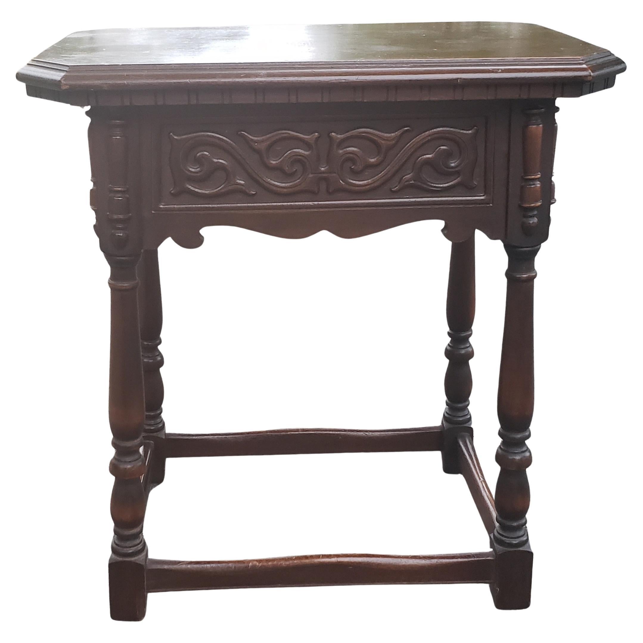 Antique Edwardian Carved Walnut Side Table, Circa 1920s In Good Condition For Sale In Germantown, MD