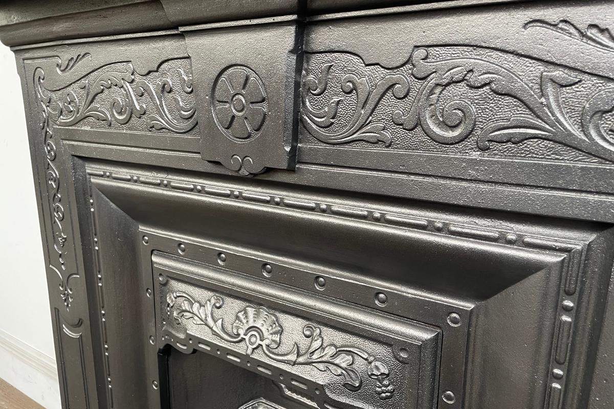 Cast Antique Edwardian cast iron combination fireplace For Sale