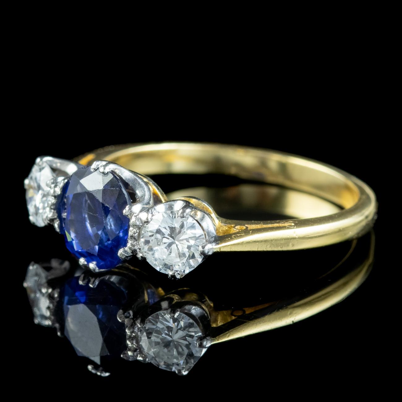 Antique Edwardian Ceylon Sapphire Diamond Trilogy Ring 1.51ct Sapphire With Cert In Good Condition For Sale In Kendal, GB