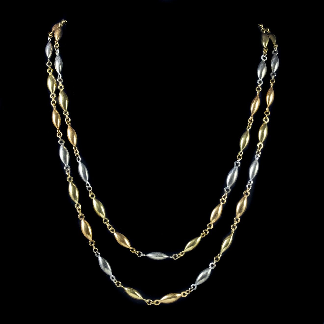 Antique Edwardian Chain Platinum 18 Carat Gold Link Necklace, circa 1910 In Good Condition In Lancaster, Lancashire