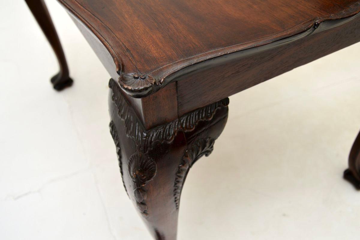 Bois Table basse ancienne de style édouardien en vente
