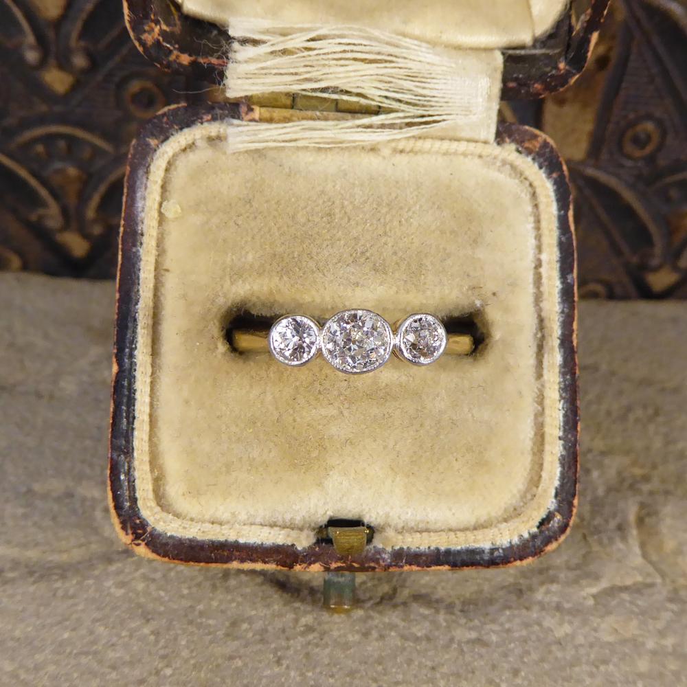 Antique Edwardian Collar Set Three-Stone Diamond Ring in 18ct Gold and Platinum 4