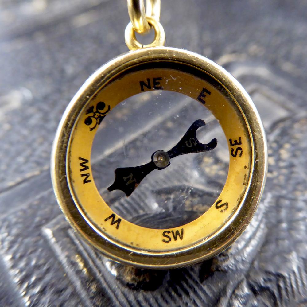 Antique Edwardian Compass 18 Carat Yellow Gold Pendant on 9 Carat Gold Chain In Good Condition In Yorkshire, West Yorkshire