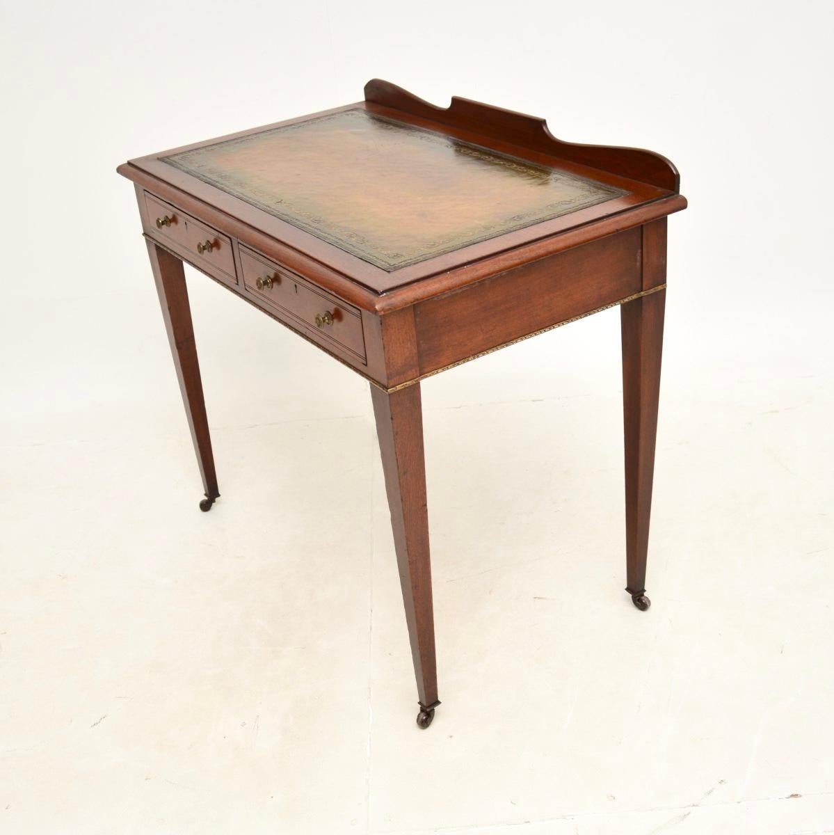 Antique Edwardian Desk / Writing Table In Good Condition For Sale In London, GB