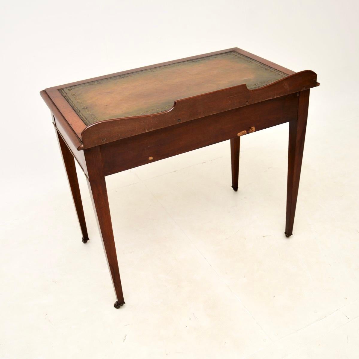 Late 19th Century Antique Edwardian Desk / Writing Table For Sale