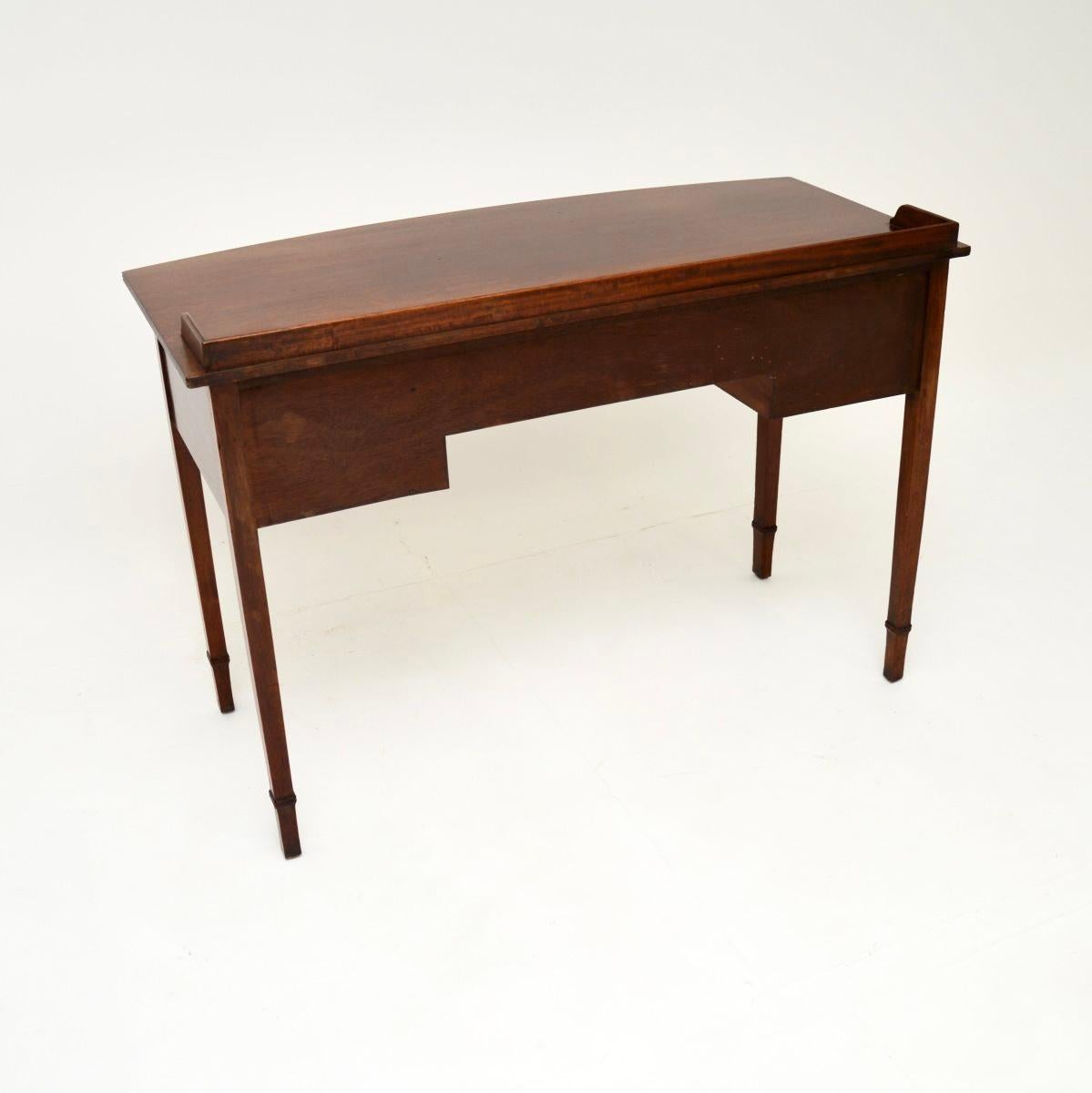 Early 20th Century Antique Edwardian Desk / Writing Table For Sale