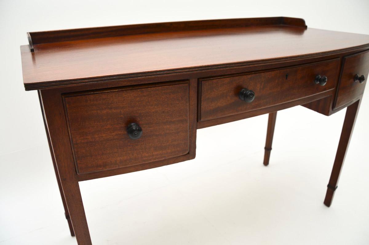 Antique Edwardian Desk / Writing Table For Sale 2
