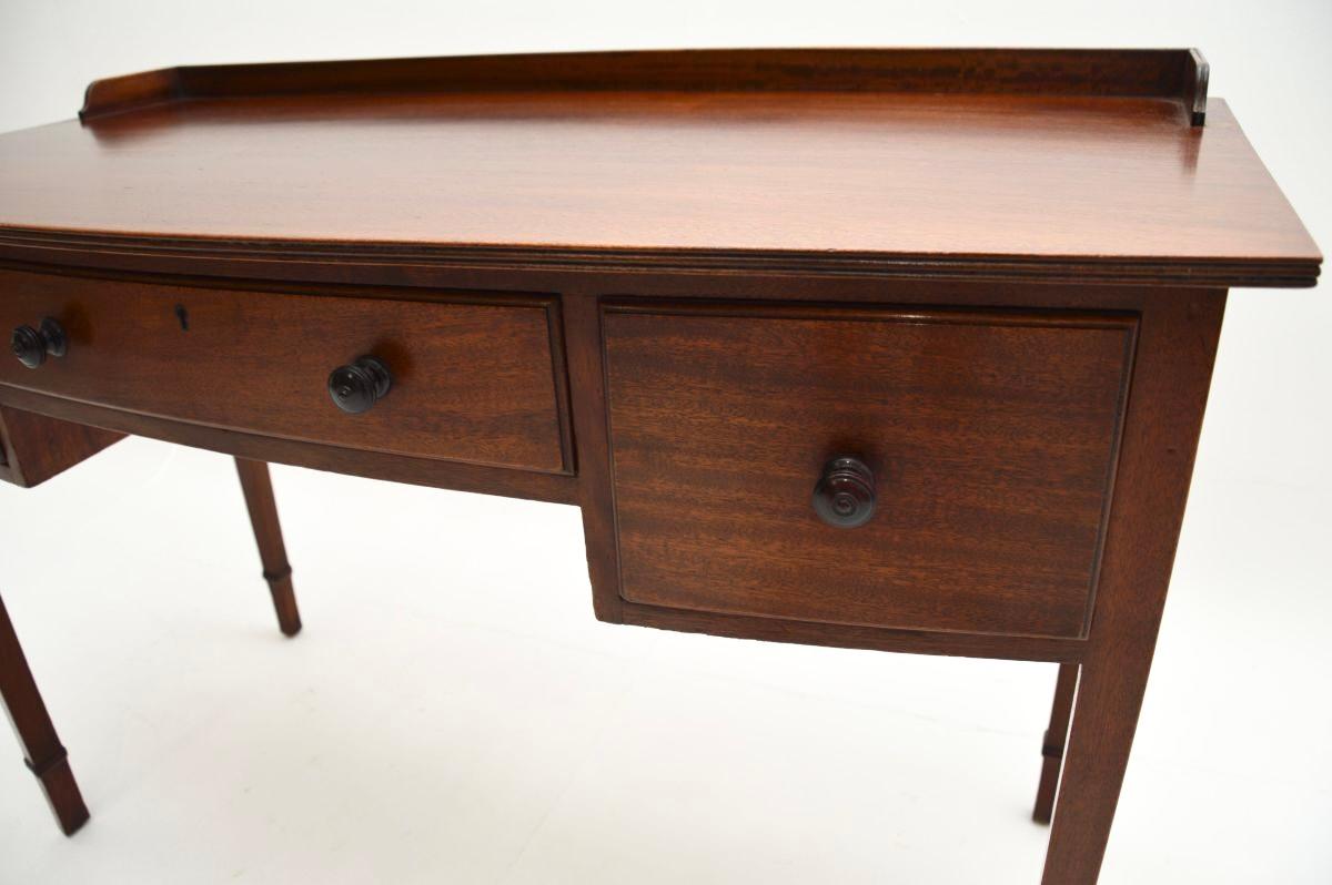 Antique Edwardian Desk / Writing Table For Sale 3