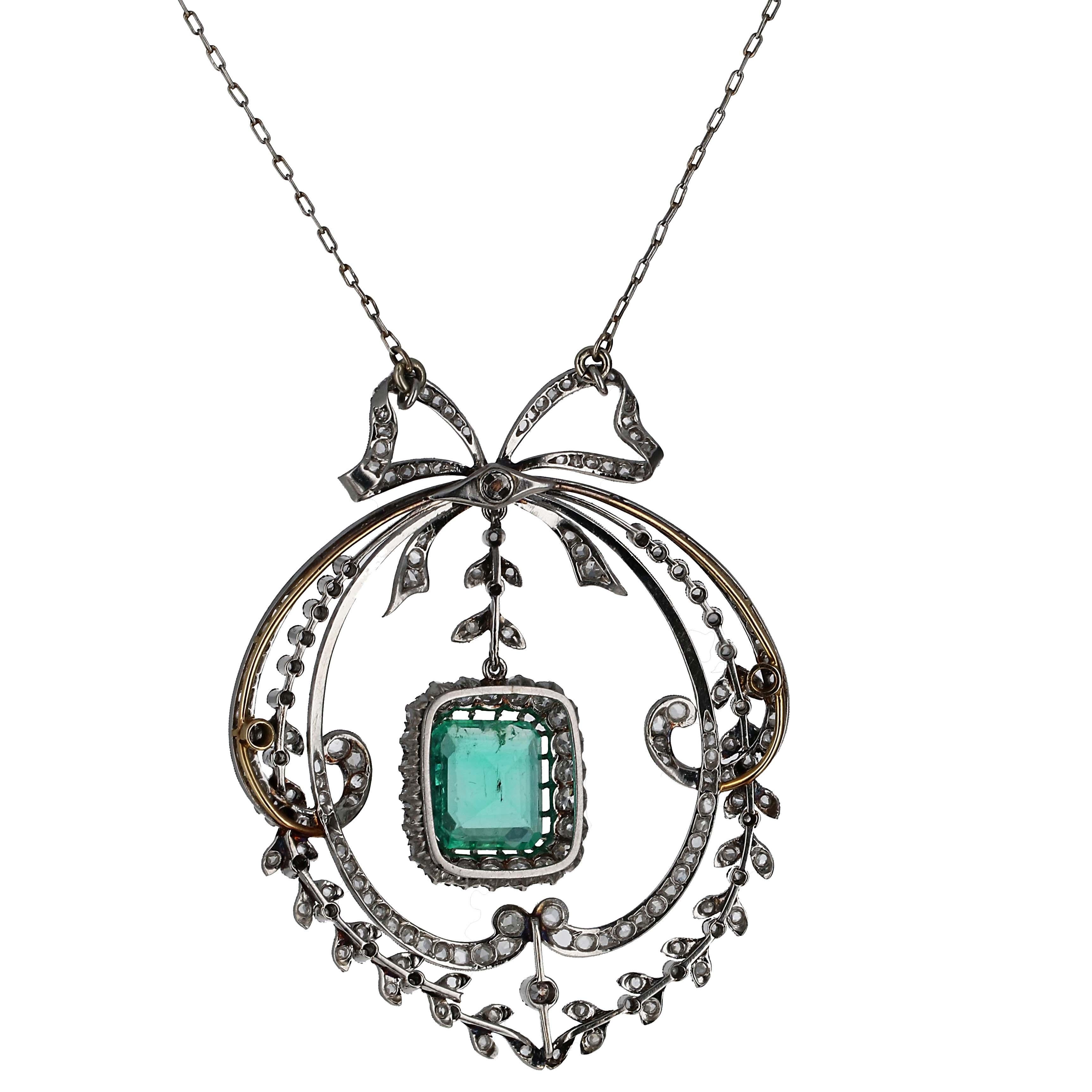 Women's Antique Belle Époque Diamond and Emerald Pendant Necklace. For Sale