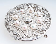 Antique Edwardian Diamond and Pearl Circle Platinum Brooch/Pendant