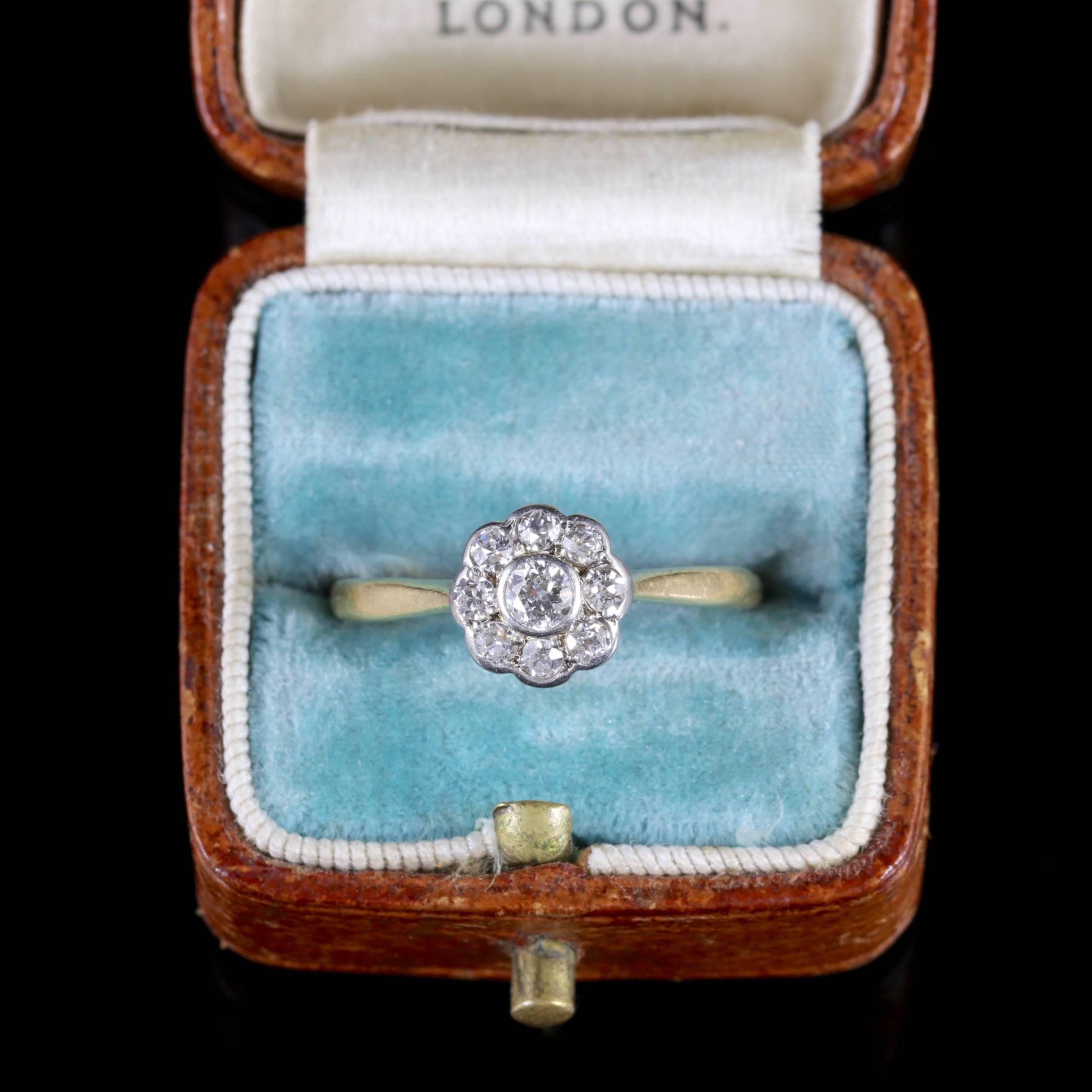 Antique Edwardian Diamond Cluster Ring 18 Carat Gold, circa 1910 2