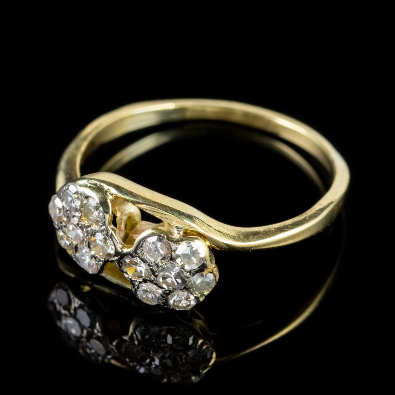 Women's Antique Edwardian Diamond Flower Cluster Ring 18 Carat Gold, circa 1910 For Sale
