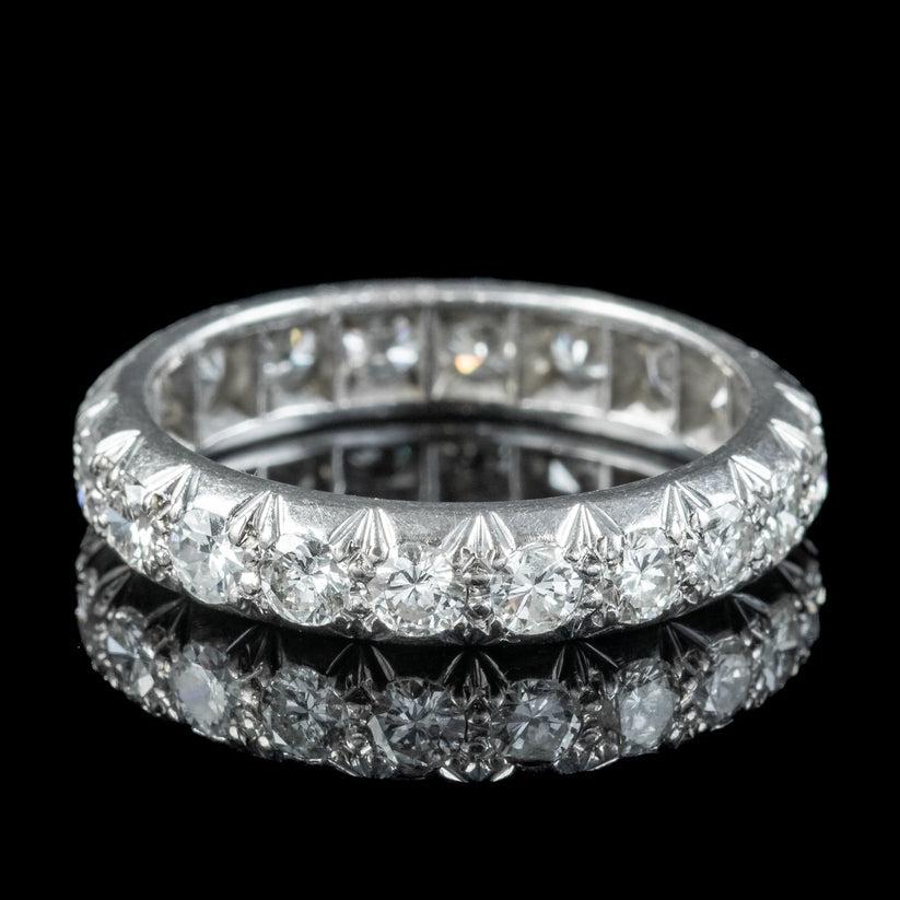 An elegant antique Edwardian full eternity ring encircled by a glittering halo of twenty brilliant cut diamonds with a clean, white sparkle and excellent SI 1 clarity – H colour. They weigh approx. 0.15ct each, making a grand total of 3ct.

Diamonds