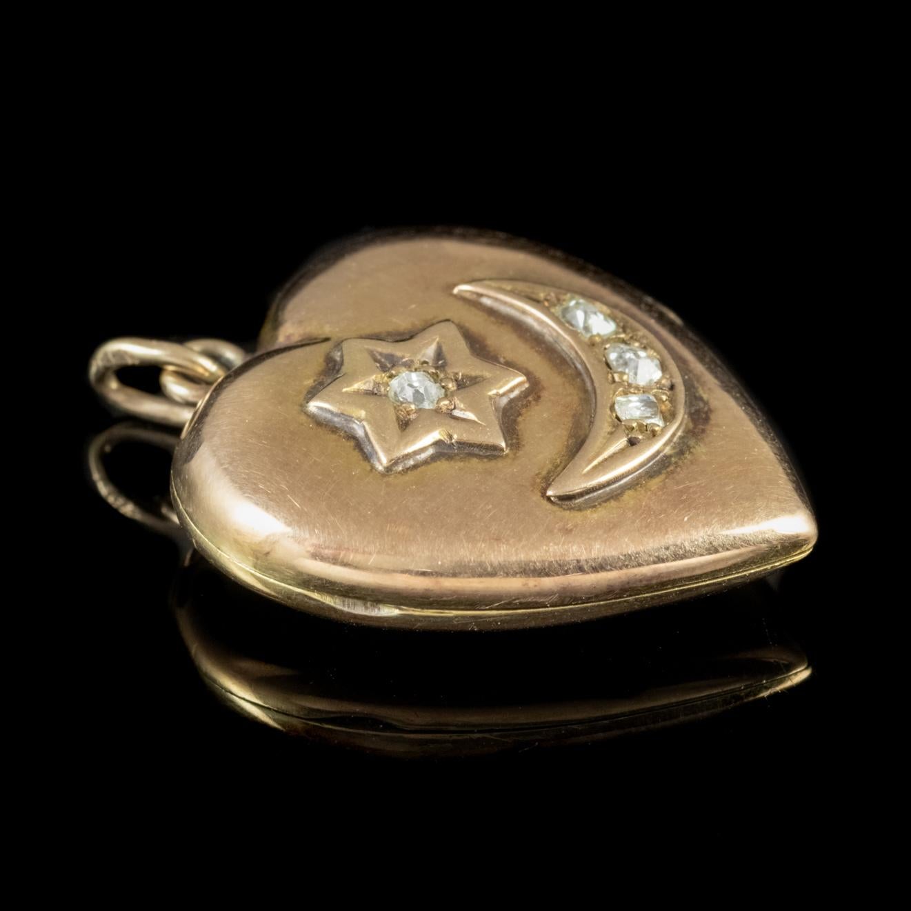Antique Edwardian Diamond Heart Locket Crescent Star 18 Carat Gold Dated 1909 In Good Condition For Sale In Lancaster, Lancashire