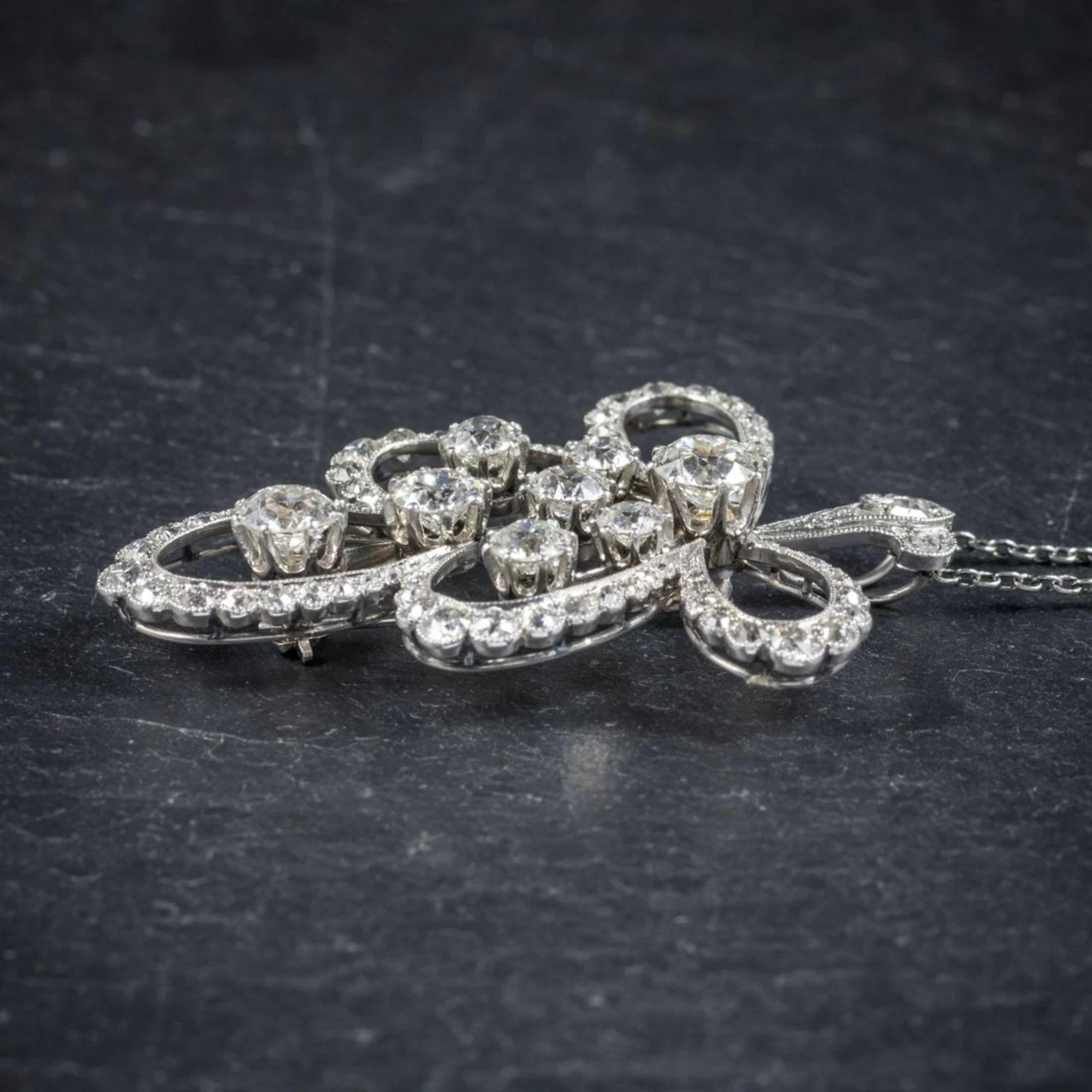 Collier pendentif édouardien ancien en platine avec broche en diamants de 4 carats Bon état - En vente à Kendal, GB