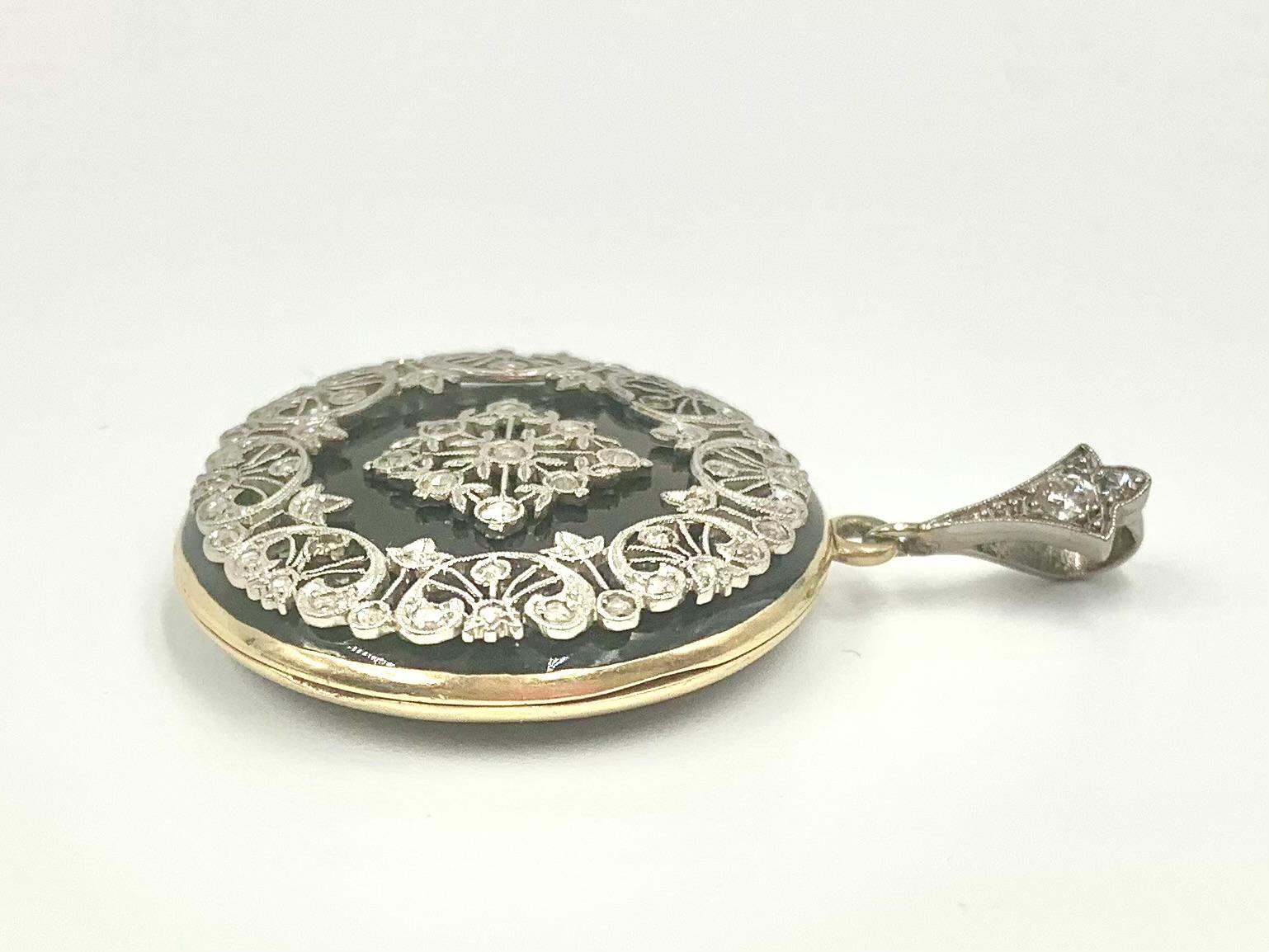 Antique Edwardian Diamond Platinum Enamel 14K Yellow Gold Double Locket Pendant en venta 5