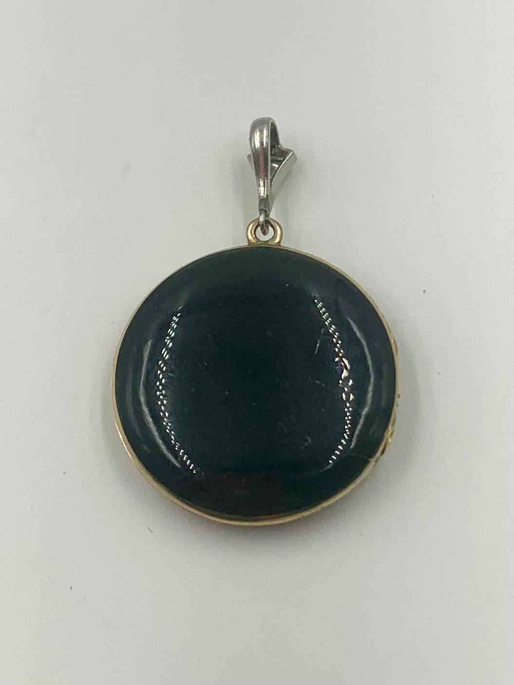 Antique Edwardian Diamond Platinum Enamel 14K Yellow Gold Double Locket Pendant en venta 7