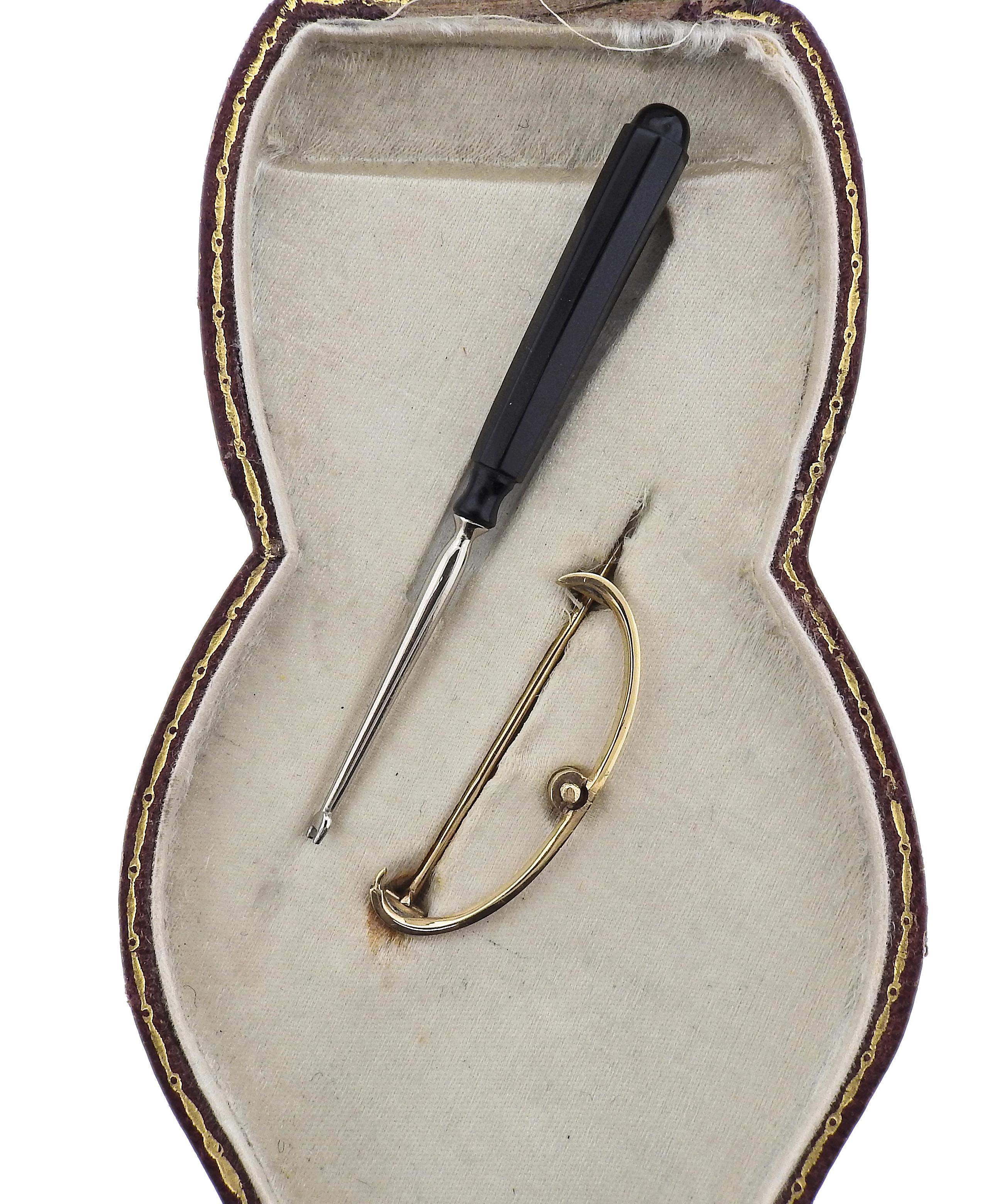 Collier pendentif en platine avec diamants, de l'époque édouardienne, Broche en vente 1