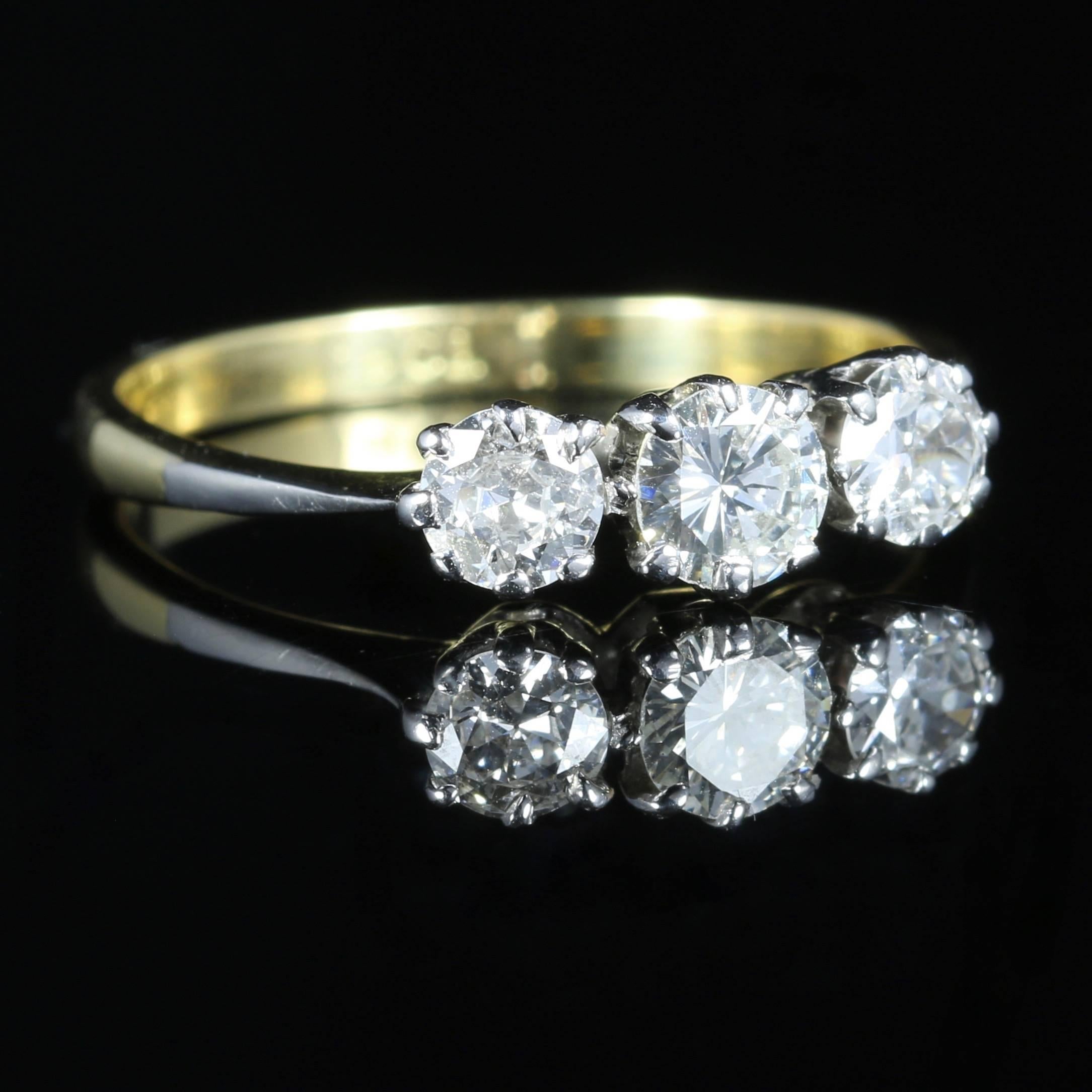 Women's Antique Edwardian Diamond Ring Trilogy 18 Carat Plat, circa 1915
