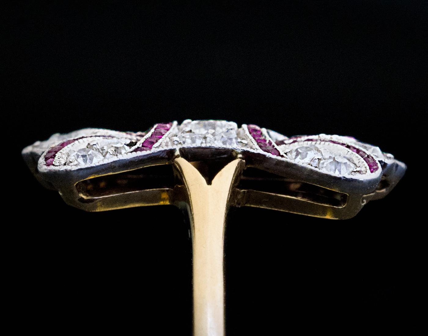 Antique Edwardian Diamond Ruby Bow Motif Ring In Excellent Condition In Chicago, IL