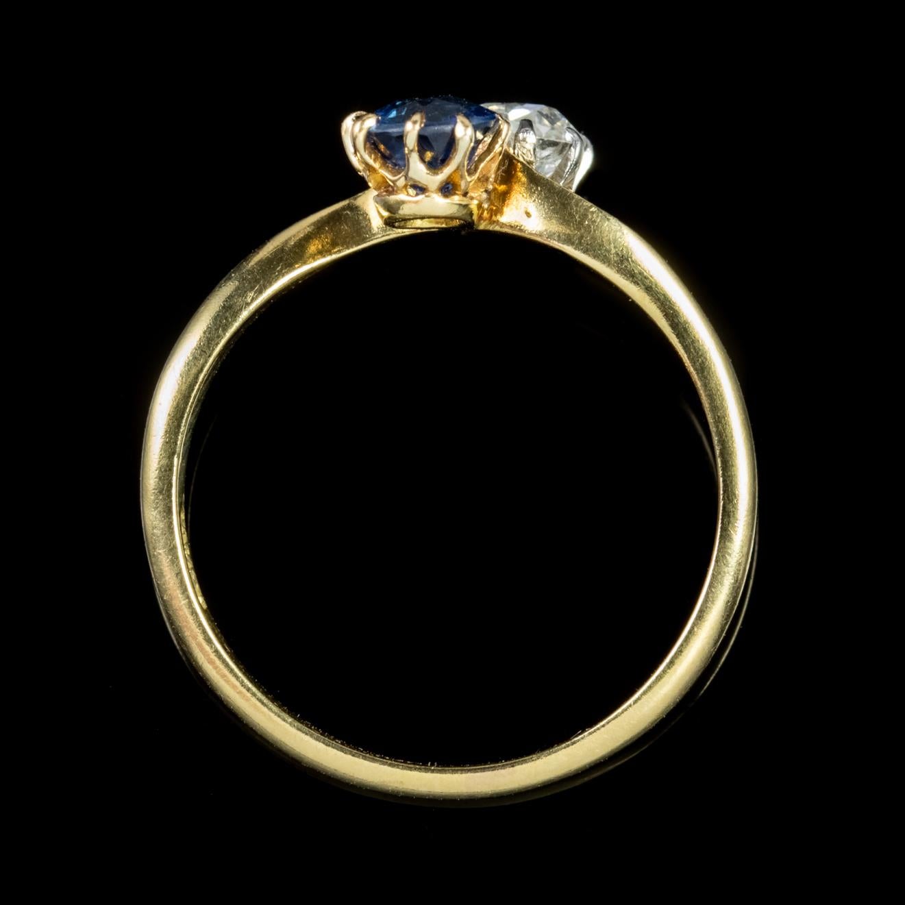 Women's Antique Edwardian Diamond Sapphire 18 Carat Gold circa 1910 Twist Ring For Sale