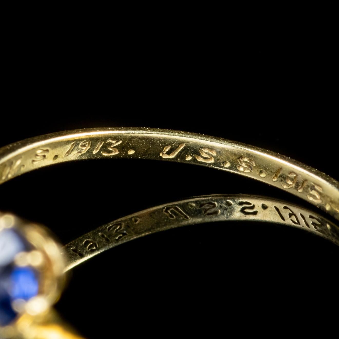 Antique Edwardian Diamond Sapphire 18 Carat Gold circa 1910 Twist Ring For Sale 1