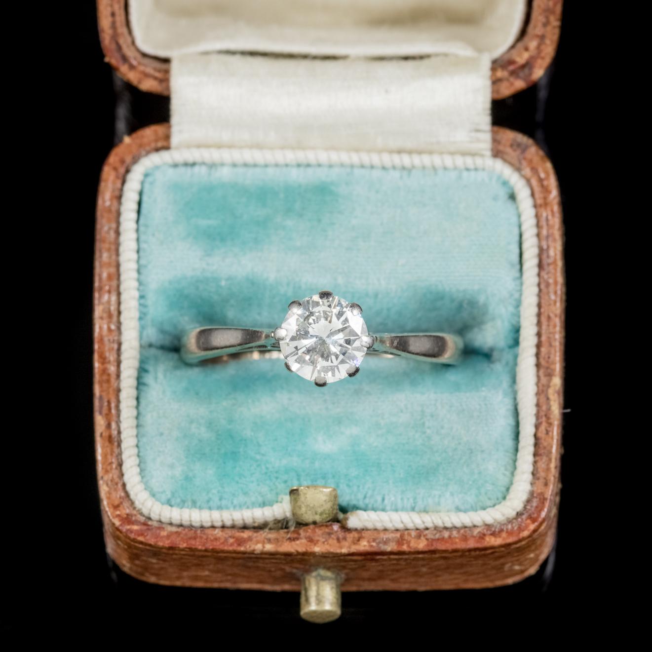 Antique Edwardian Diamond Solitaire Ring 18 Carat Gold Ring, circa 1910 2