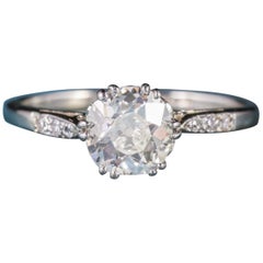Antique Edwardian Diamond Platinum 18 Carat Gold circa 1910 Solitaire Ring