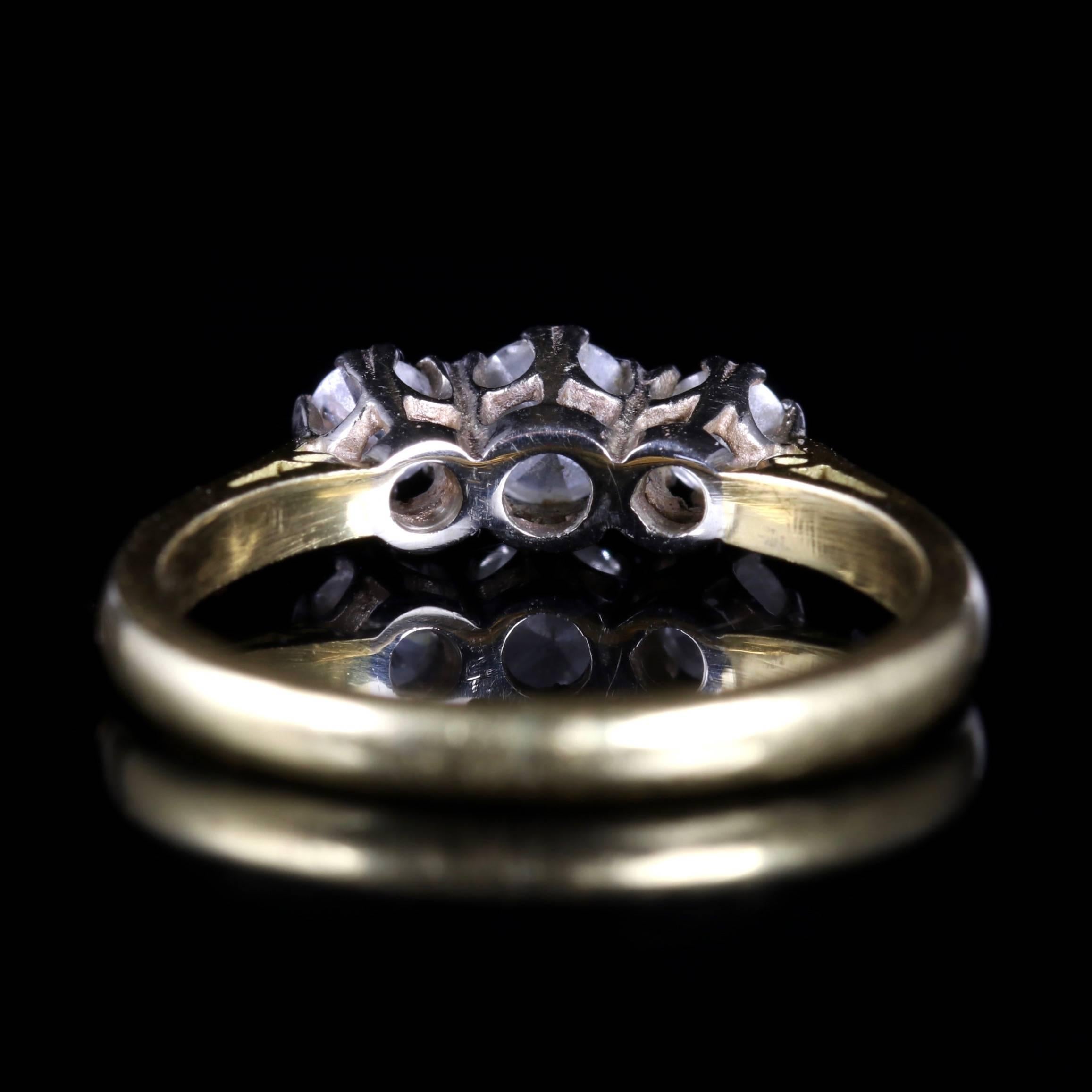 Antique Edwardian Diamond Trilogy Ring 18 Carat Plat, circa 1915 In Excellent Condition In Lancaster, Lancashire