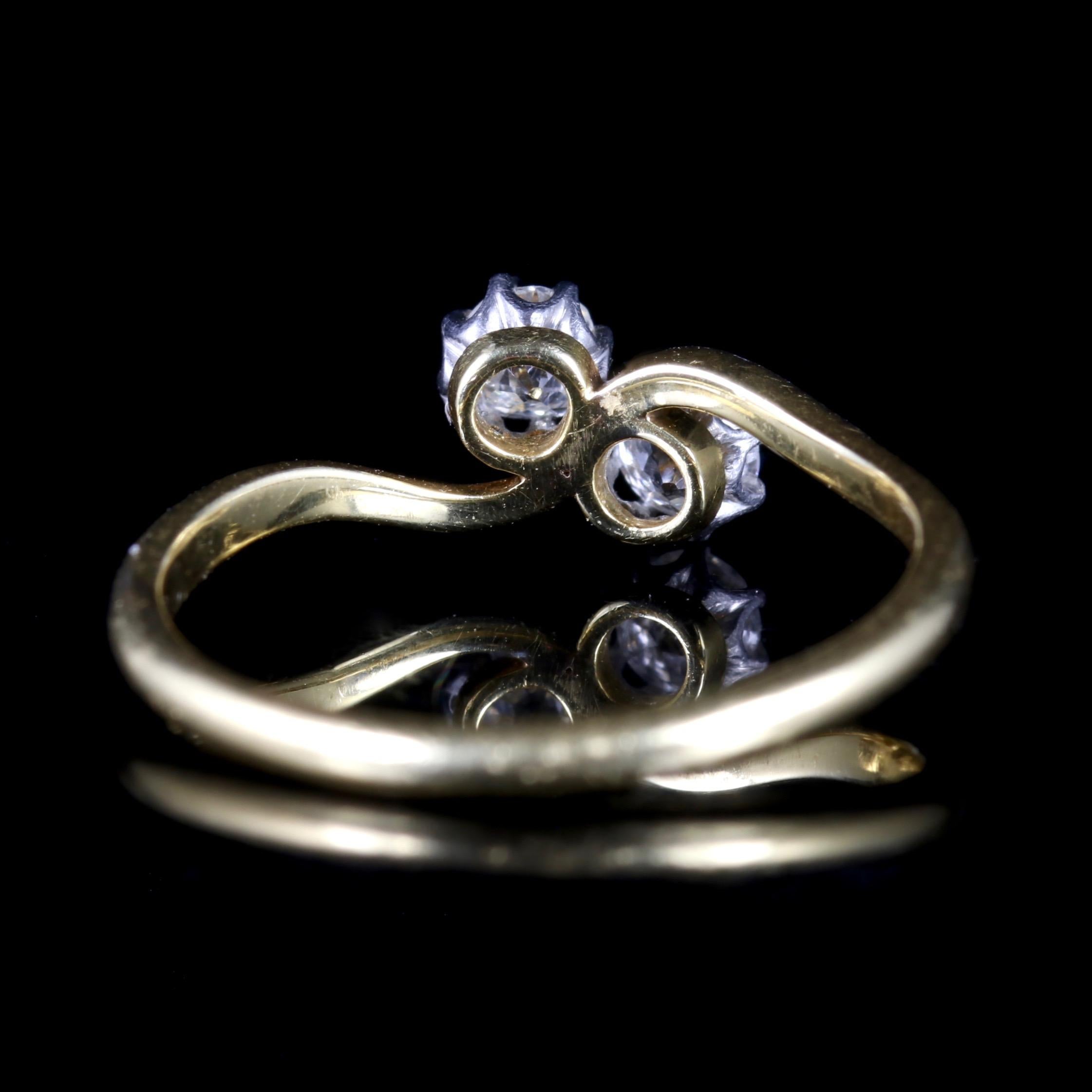 Antique Edwardian Diamond Twist Ring 18 Carat Platinum, circa 1910 In Excellent Condition For Sale In Lancaster, Lancashire