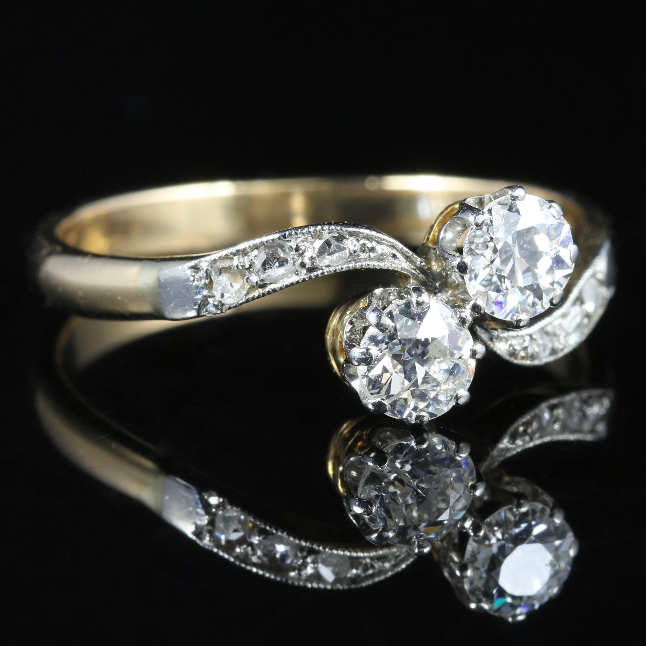 Women's Antique Edwardian Diamond Twist Ring circa 1915 18 Carat Gold Platinum For Sale